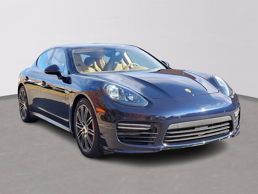 2016 Porsche Panamera GTS 3