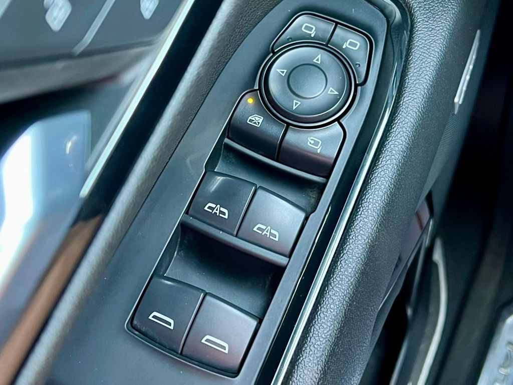 2023 GMC Sierra 1500 AT4 photo