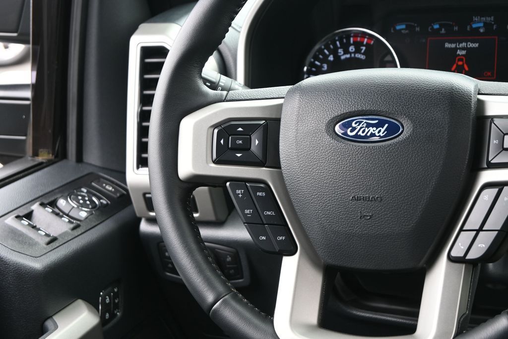 2022 Ford F-250 Super Duty LARIAT