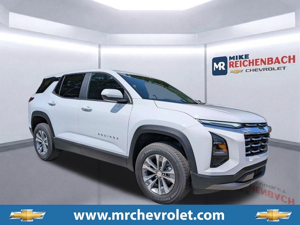 Summit White 2027 Chevrolet Equinox SUV / Crossover Front-Wheel Drive 8-Speed Automatic