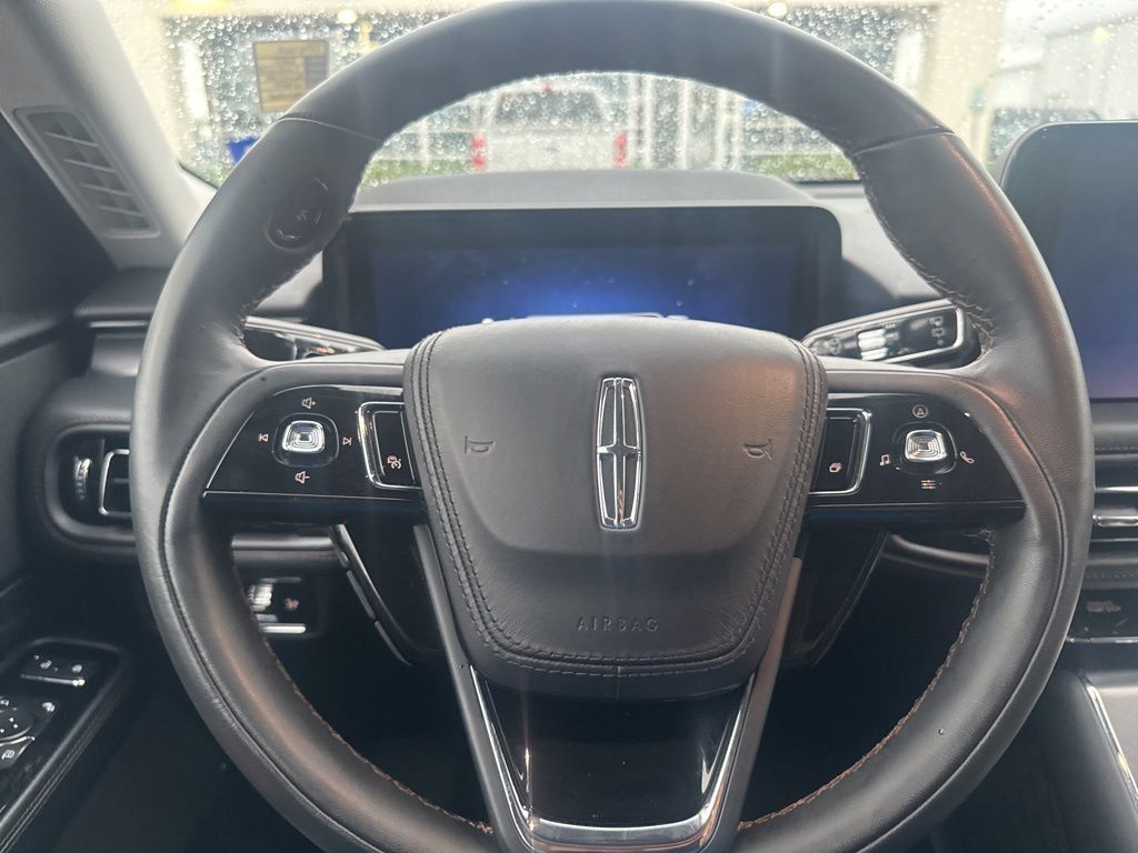 2025 Lincoln Aviator Premiere White at Gullo Toyota