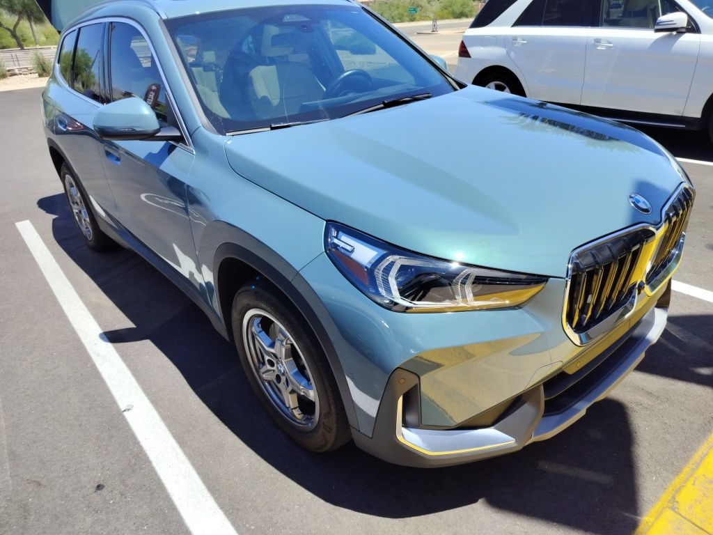 Thumbnail: 2023 BMW X1 - 2
