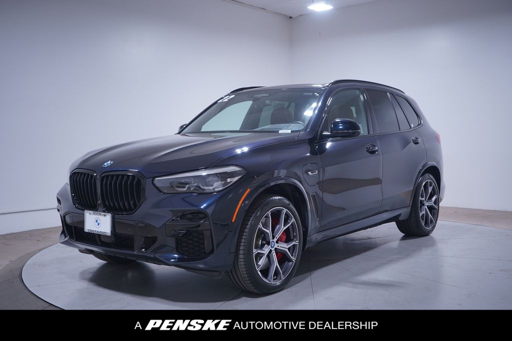 Thumbnail: 2022 BMW X5 - 1