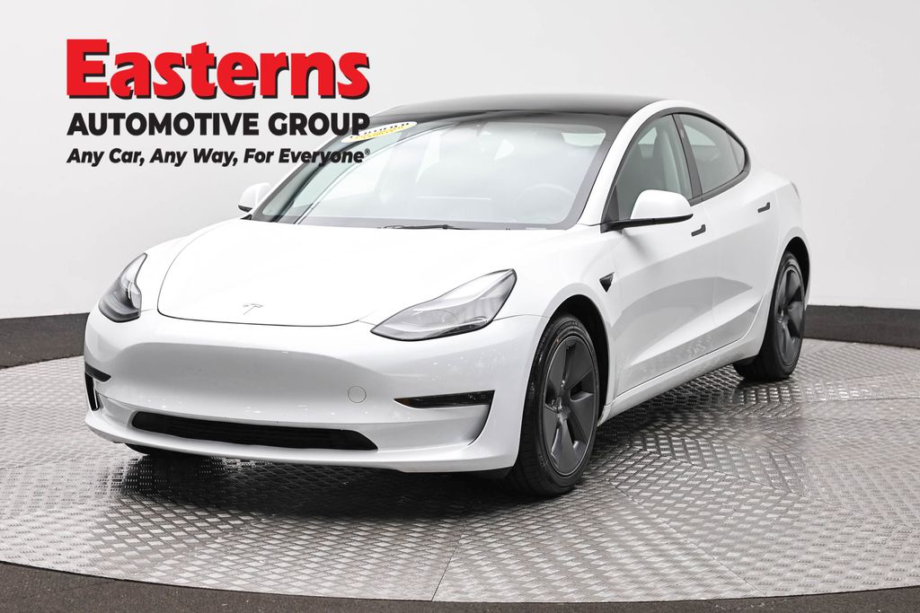 2023 Tesla Model 3 -'s photo