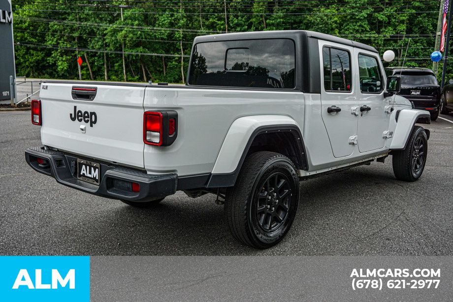 Used 2023 White Jeep Overland image 5