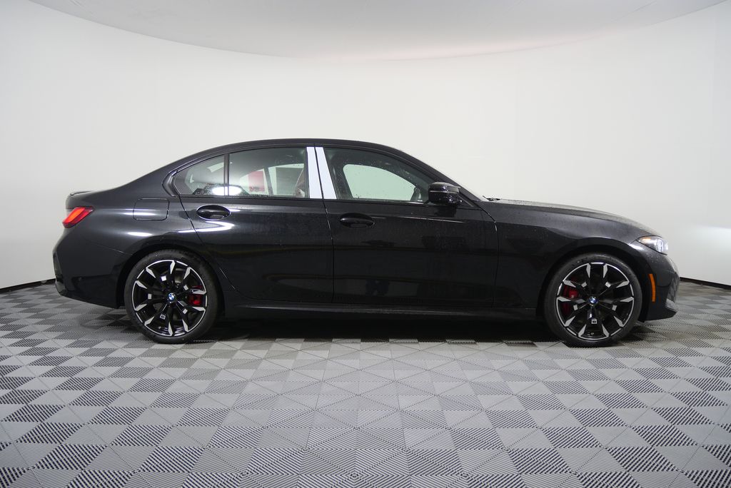 Thumbnail: 2026 BMW 3 Series - 2