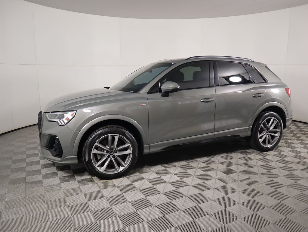 Thumbnail: 2022 Audi Q3 - 8