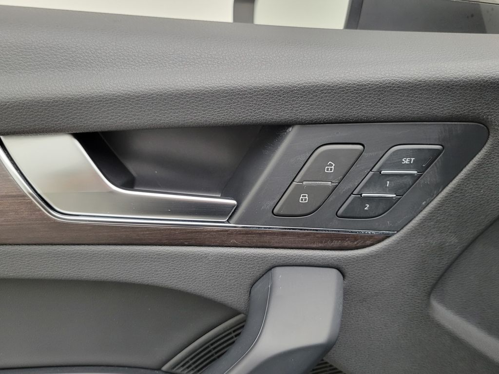 Thumbnail: 2023 Audi Q5 - 29