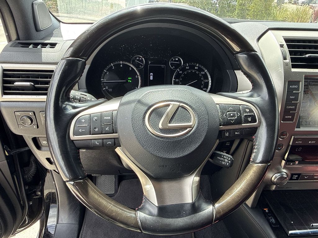 Thumbnail: 2021 Lexus GX - 21