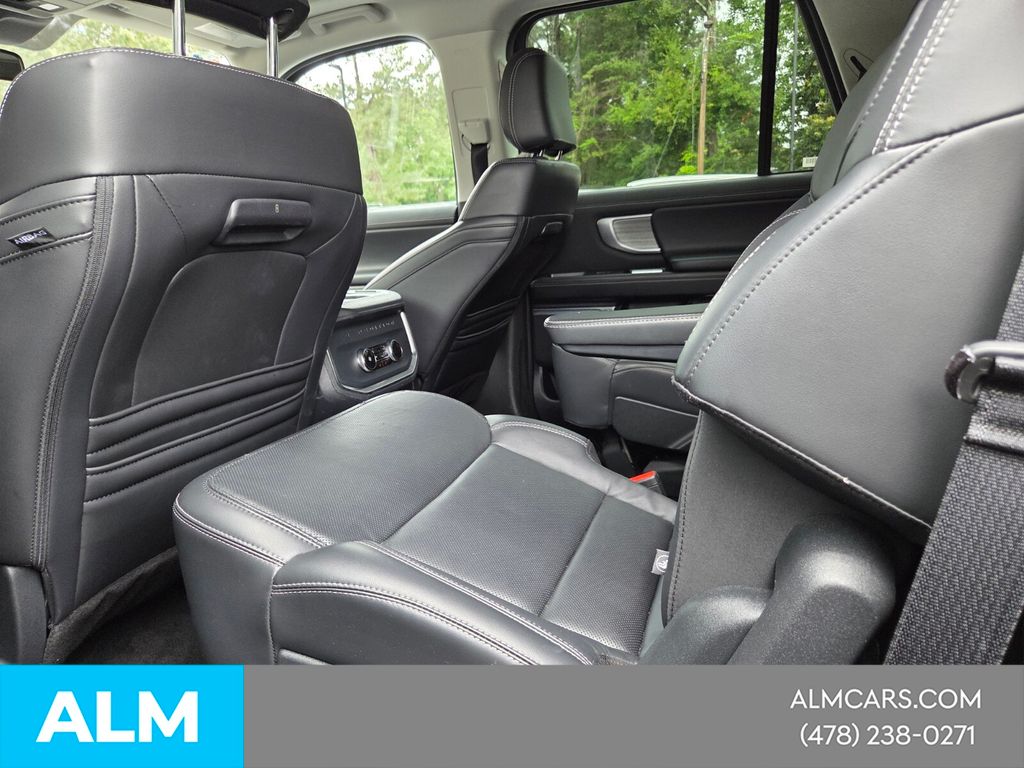 Used 2025 Black Ford Platinum image 6