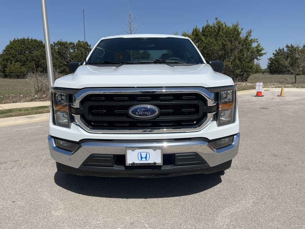 2023 Ford F-150 XLT 2