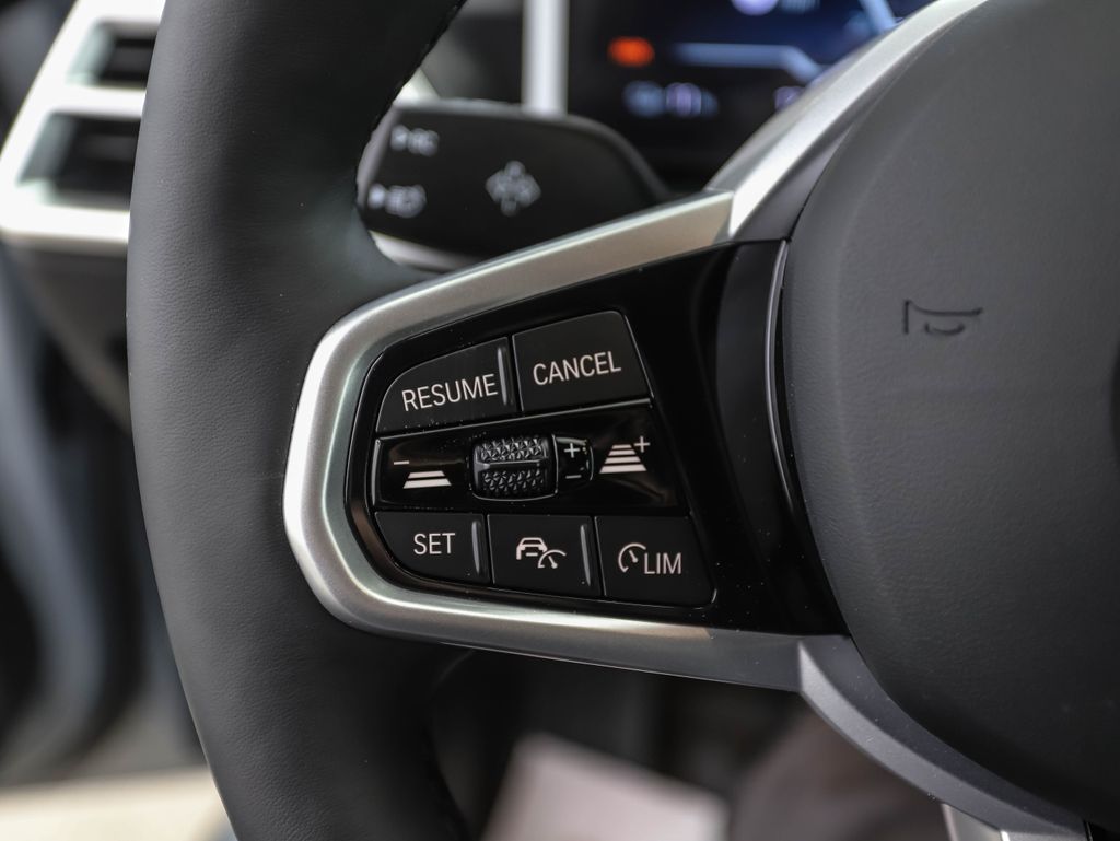 Thumbnail: 2026 BMW i4 - 12