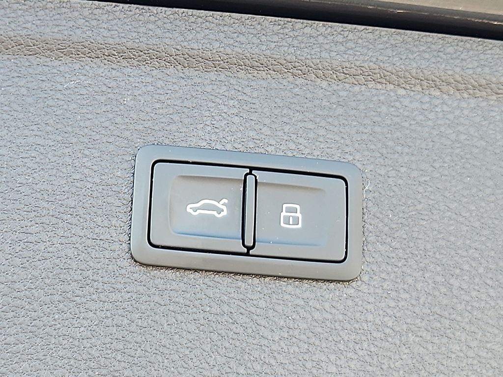 Thumbnail: 2019 Audi Q5 - 30