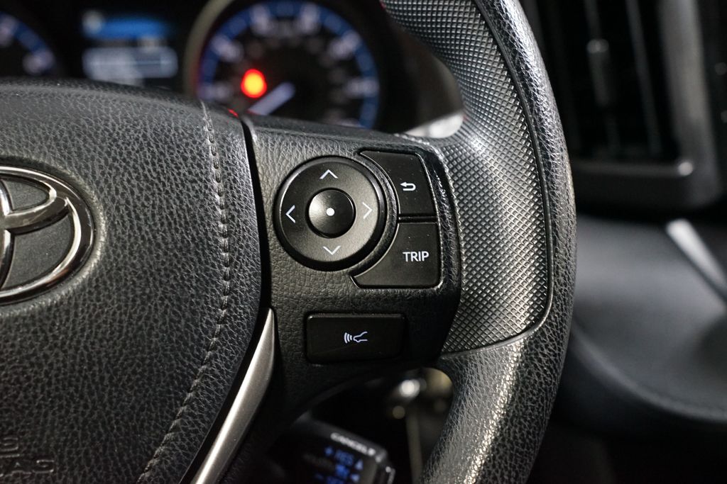 Thumbnail: 2017 Toyota RAV4 - 13