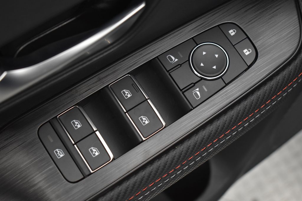 Thumbnail: 2026 Nissan Kicks - 10