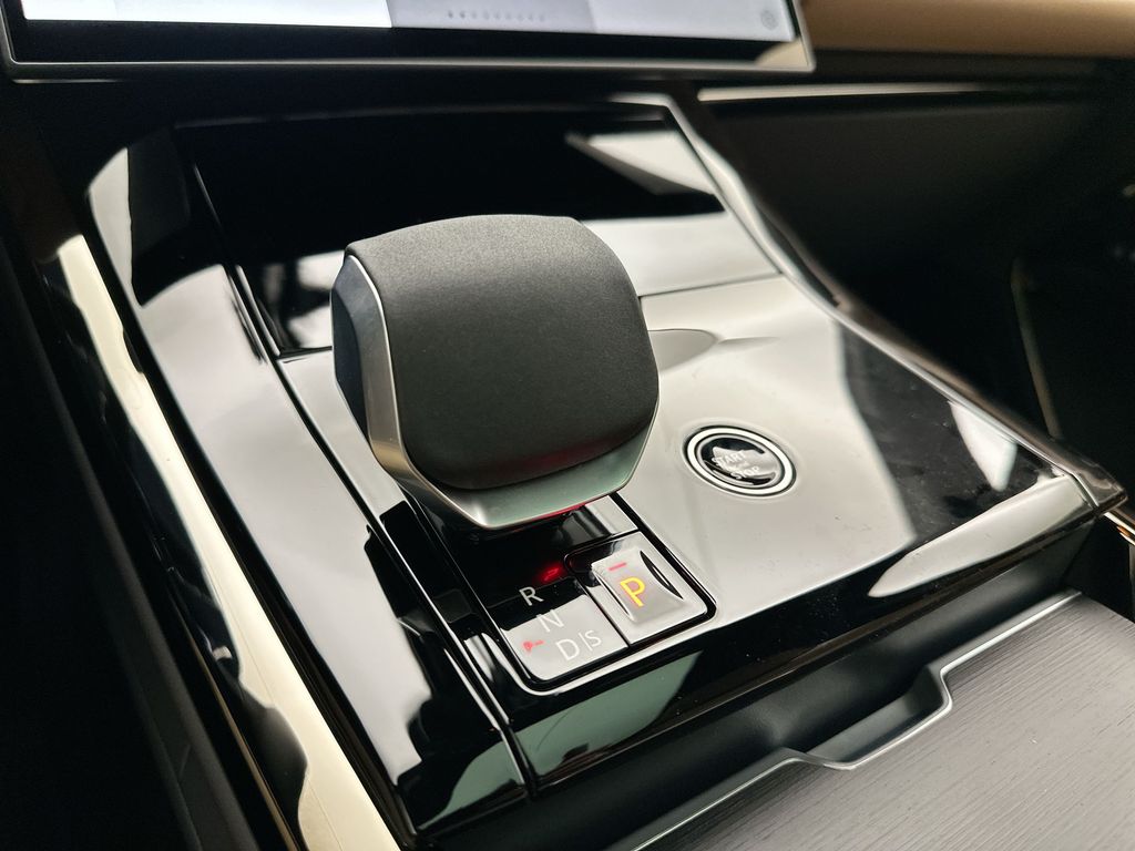 Thumbnail: 2026 Land Rover Range Rover Sport - 12