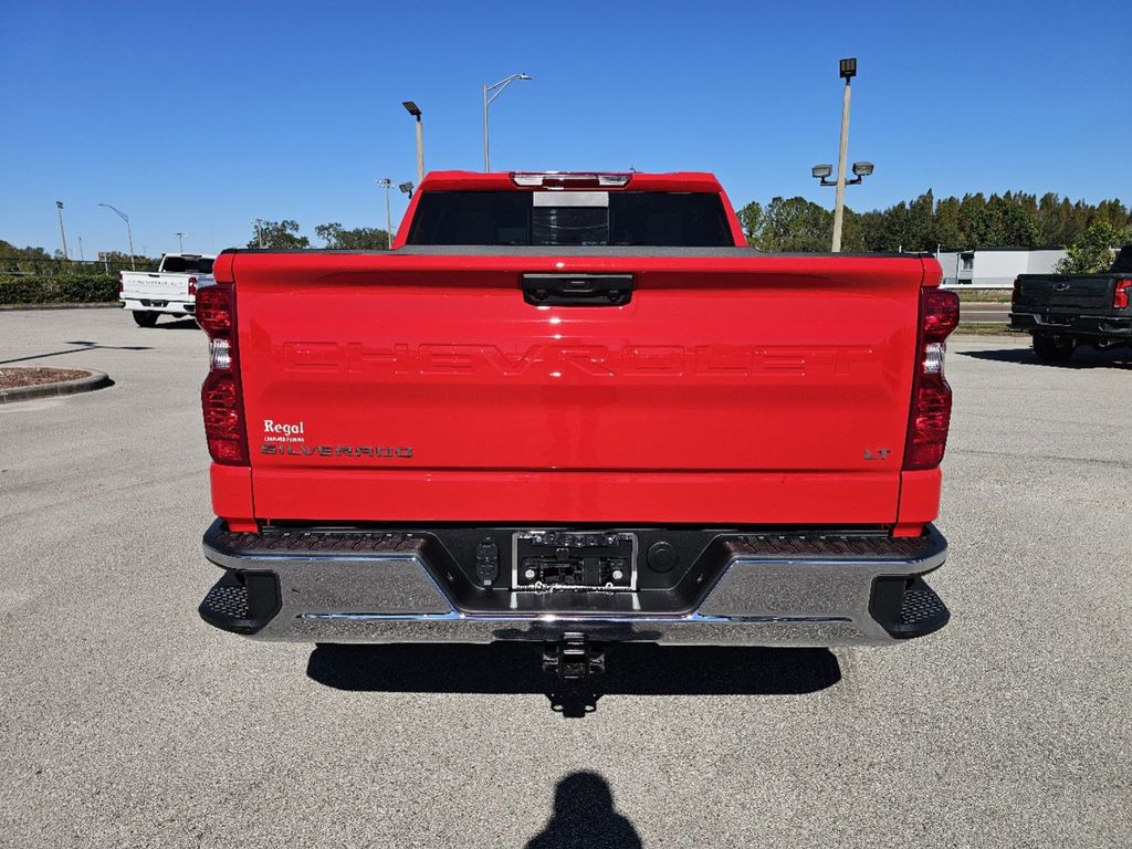 2025 Chevrolet Silverado 1500 LT 4