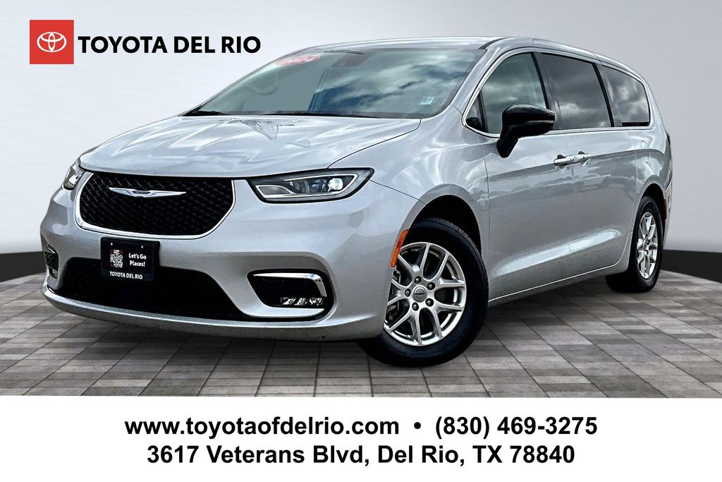 2024 Chrysler Pacifica Touring L FWD