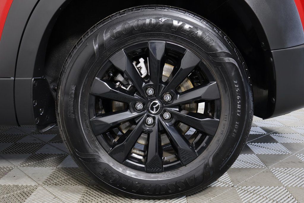 Thumbnail: 2025 Mazda CX-50 - 17
