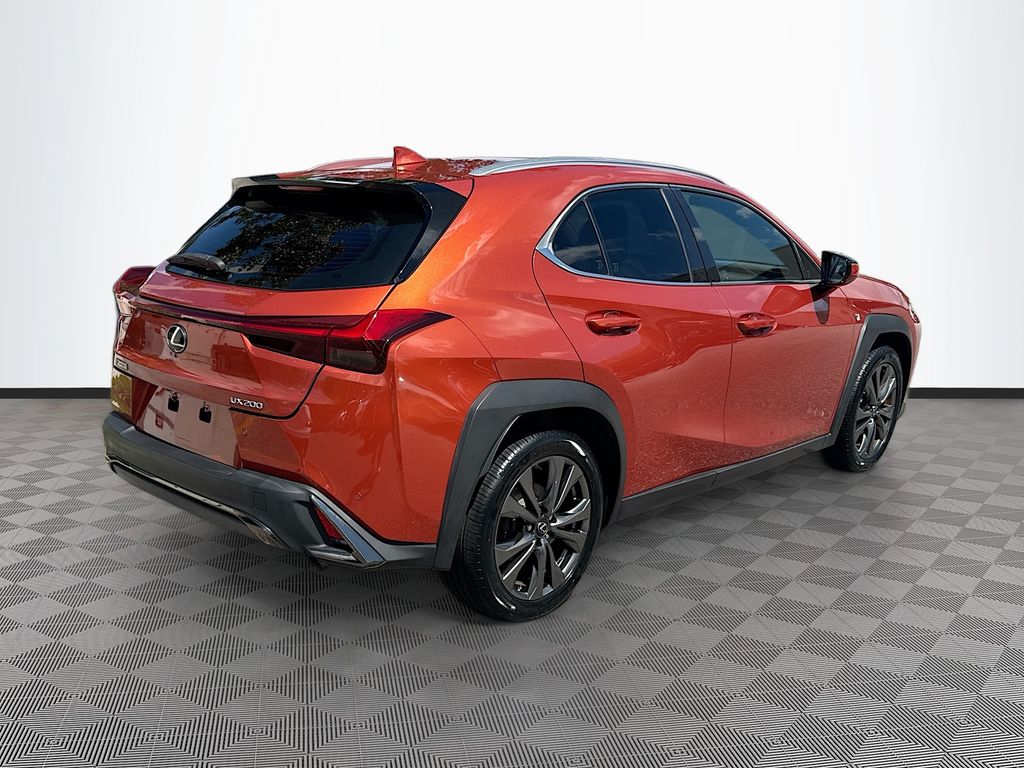 View vehicle photo 6