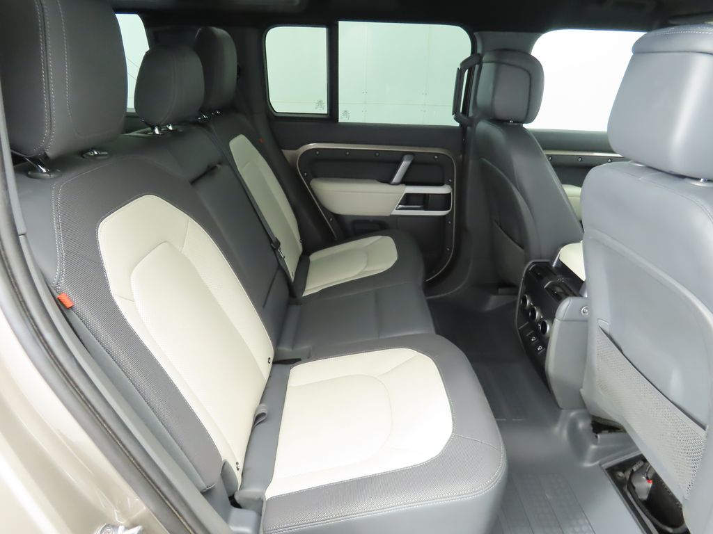 Thumbnail: 2023 Land Rover Defender - 22