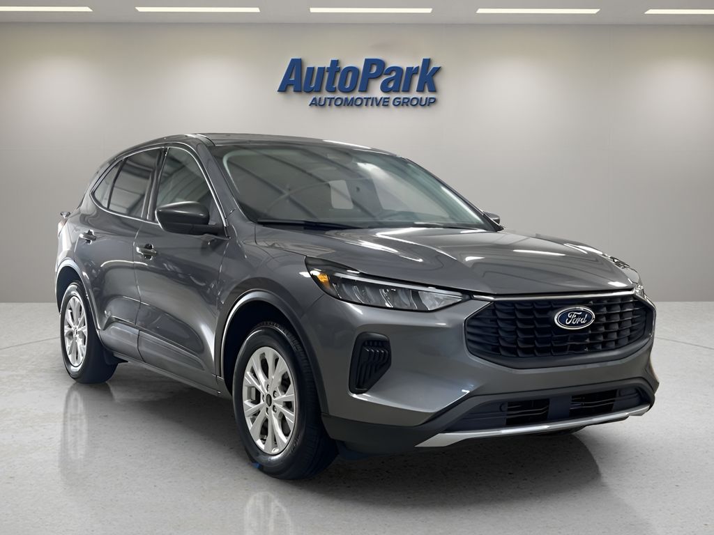 Gray Metallic 2025 Ford Escape Active FWD SUV / Crossover Front-Wheel Drive 8-Speed Automatic