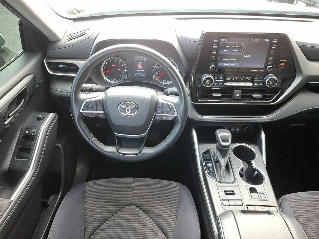 Thumbnail: 2022 Toyota Highlander - 12