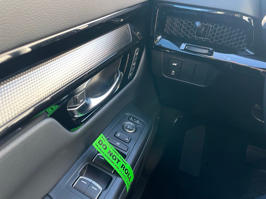 2025 Honda CR-V EX-L 23