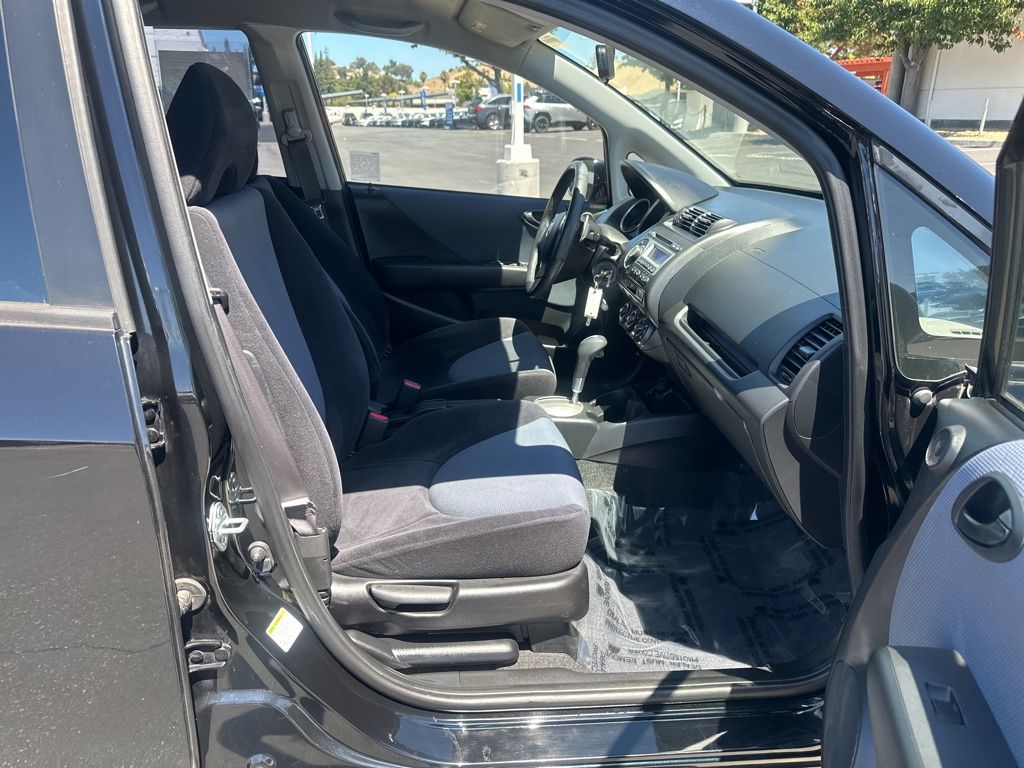 Thumbnail: 2007 Honda Fit - 8