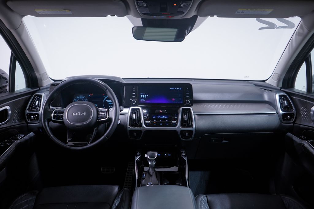 Thumbnail: 2022 Kia Sorento - 10