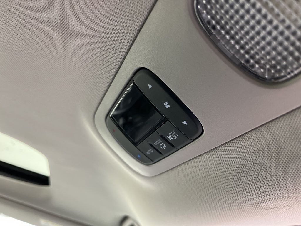 Thumbnail: 2026 Honda Odyssey - 18