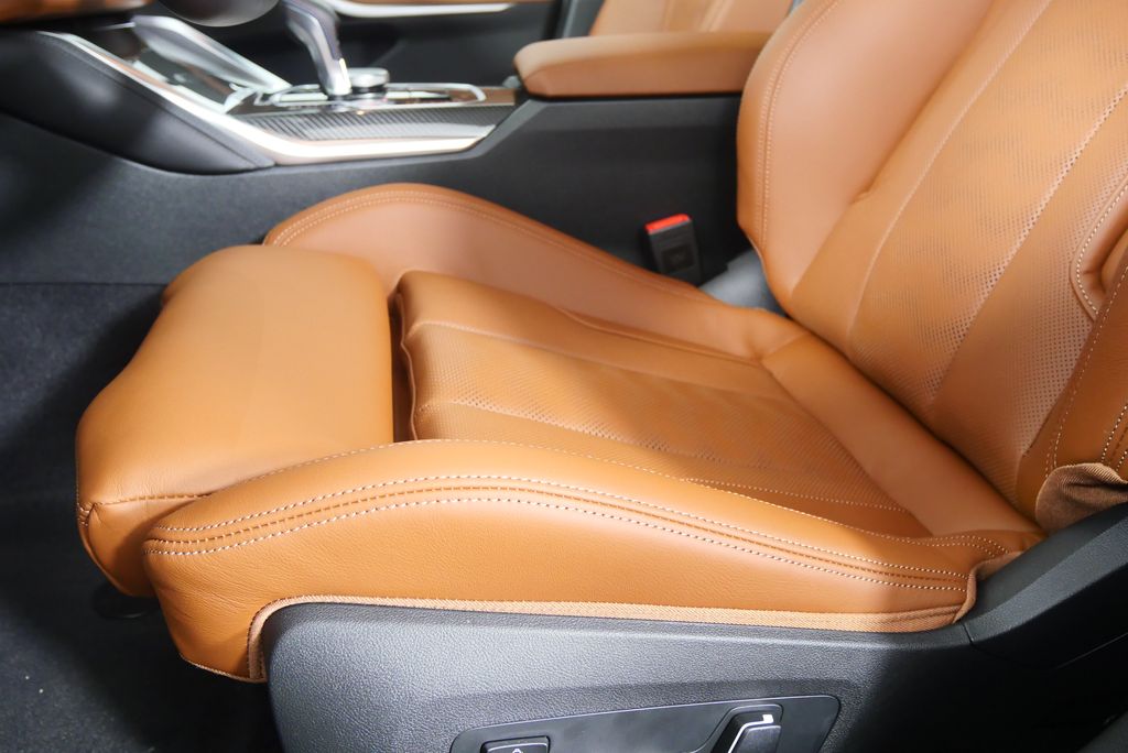 Thumbnail: 2026 BMW M3 - 12