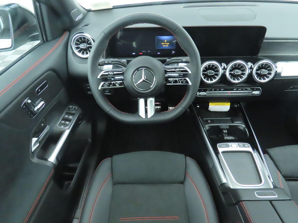 Thumbnail: 2026 Mercedes-Benz GLB - 11