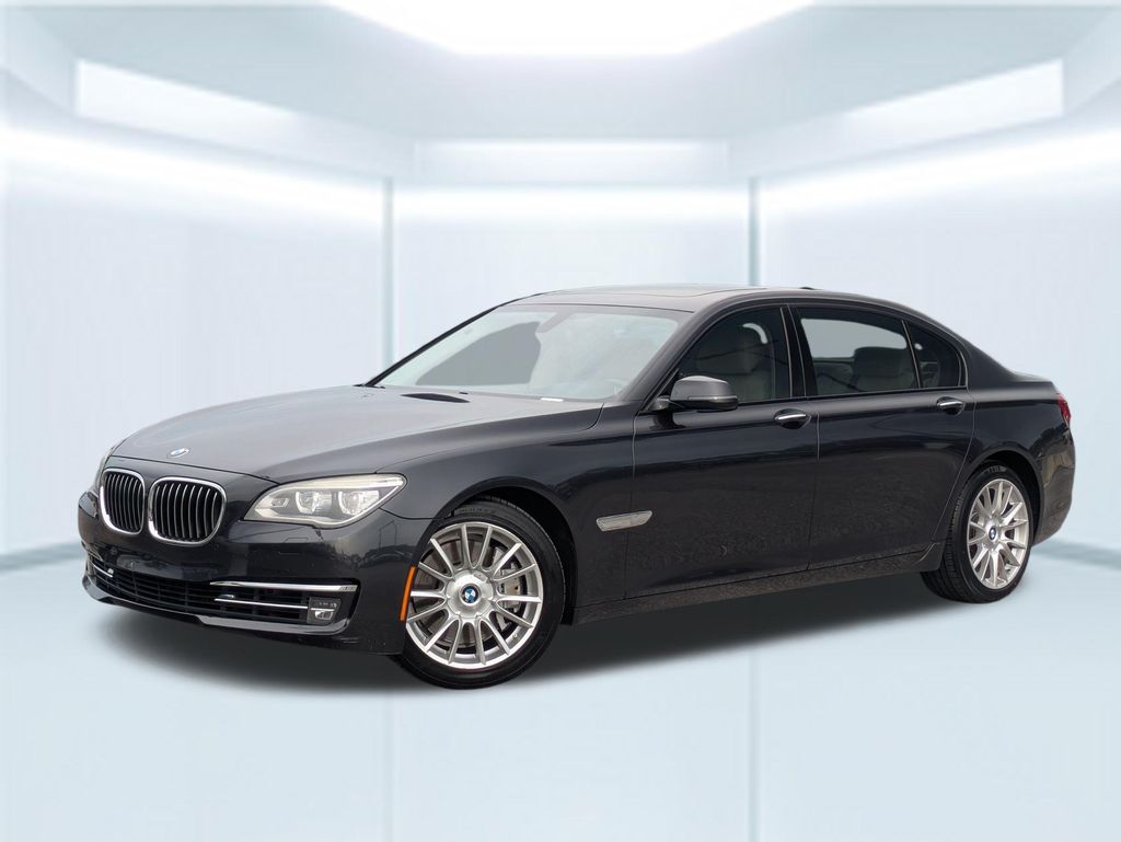 Gray (Dark Graphite) 2015 BMW 7 Series Sedan Rear-Wheel Drive 8-Speed Automatic