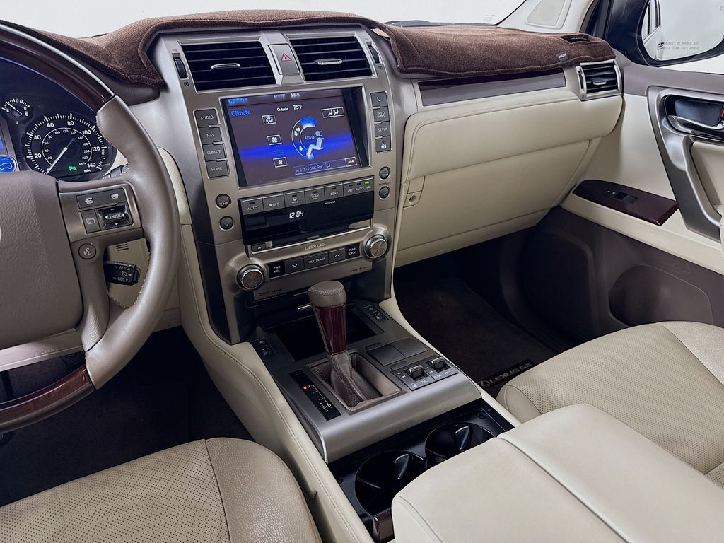 Thumbnail: 2014 Lexus GX - 24