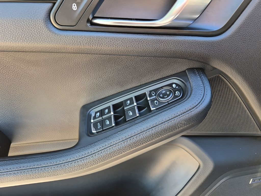 Used Car 2018 Porsche Macan  For Sale Under $25,000 In Austin, Texas