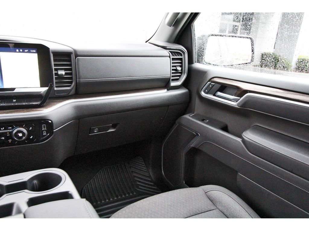 2026 Chevrolet Silverado 1500 RST - 9