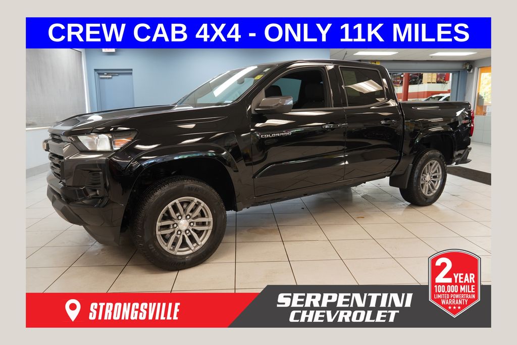Black 2024 Chevrolet Colorado Pickup Truck Four-Wheel Drive 8-Speed Automatic