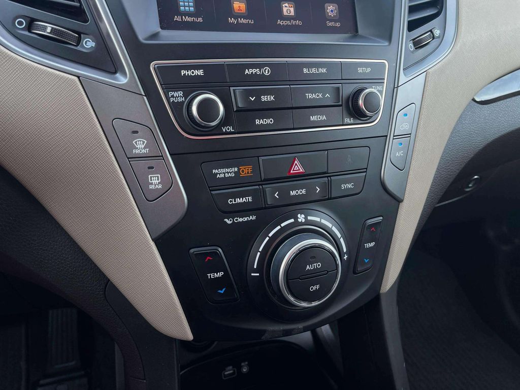 Used 2018 Platinum Graphite Hyundai 2.4 Base image 12