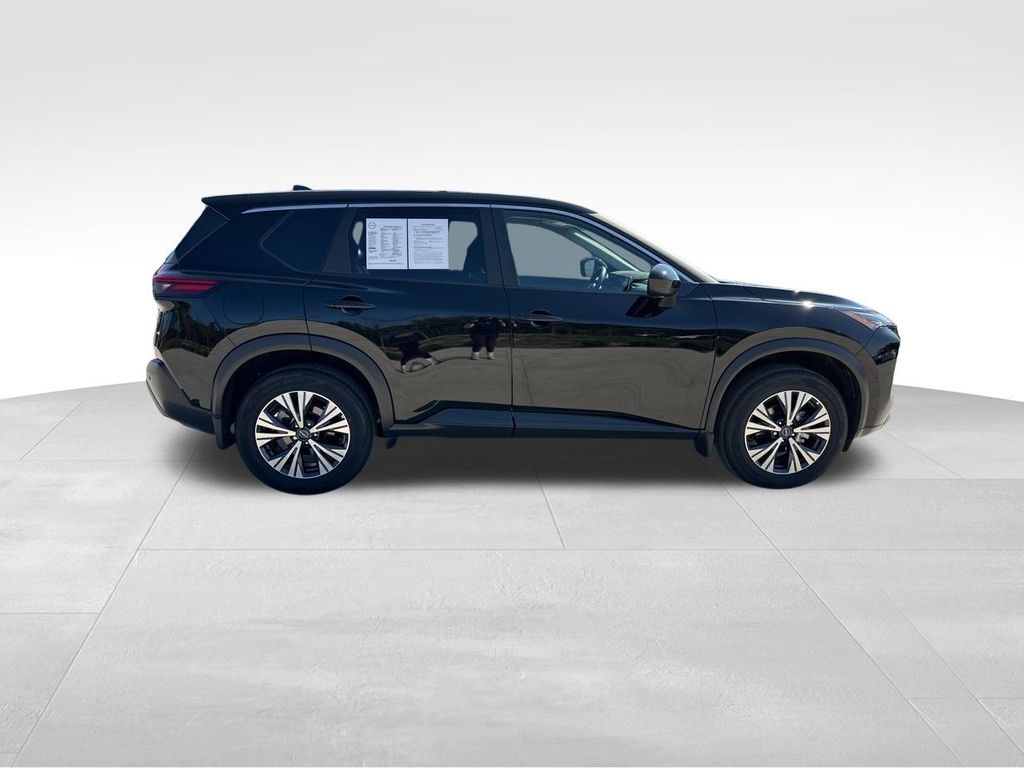 2023 Nissan Rogue SV 9