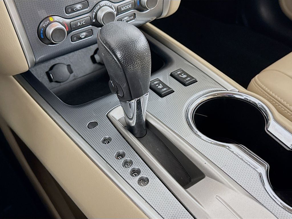 Thumbnail: 2017 Nissan Pathfinder - 16