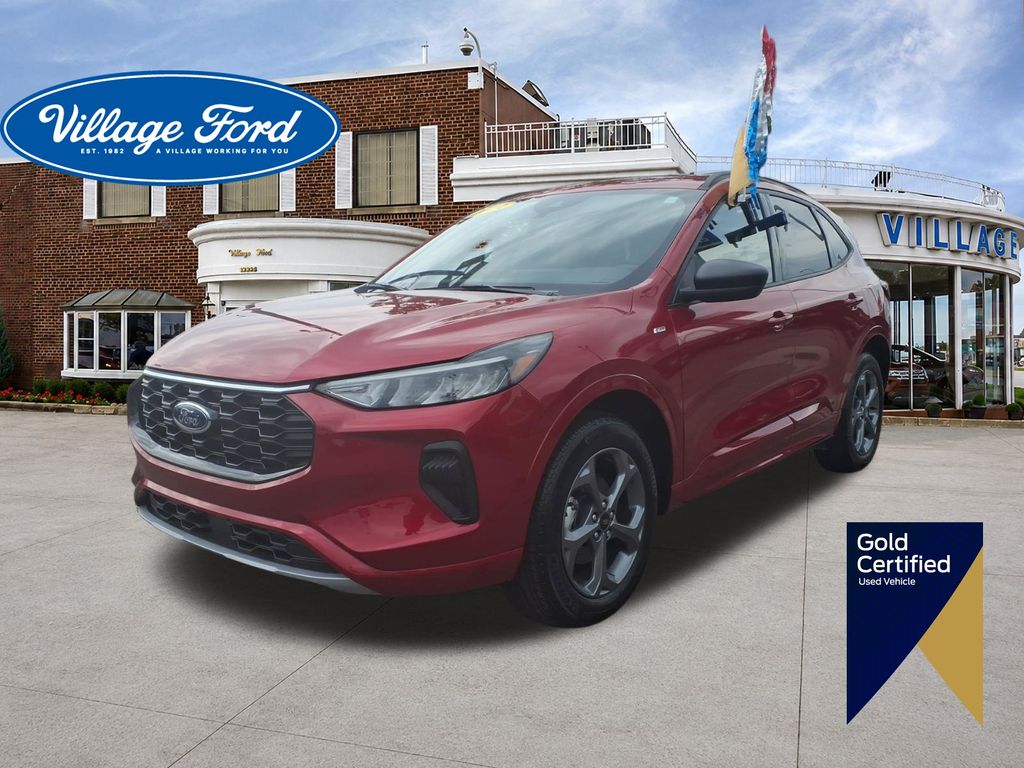 Rapid Red Metallic Tinted Clearcoat 2024 Ford Escape SUV / Crossover All-Wheel Drive 8-Speed Automatic