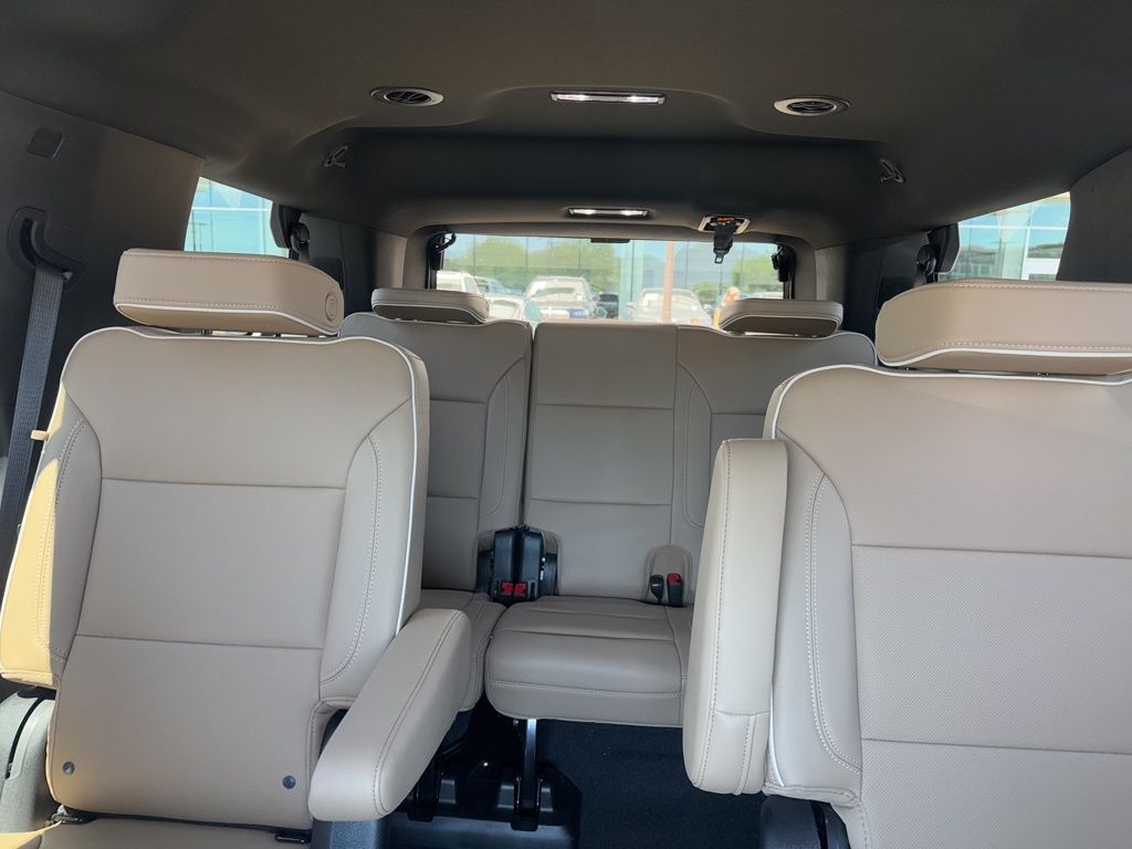 Thumbnail: 2024 Chevrolet Tahoe - 6
