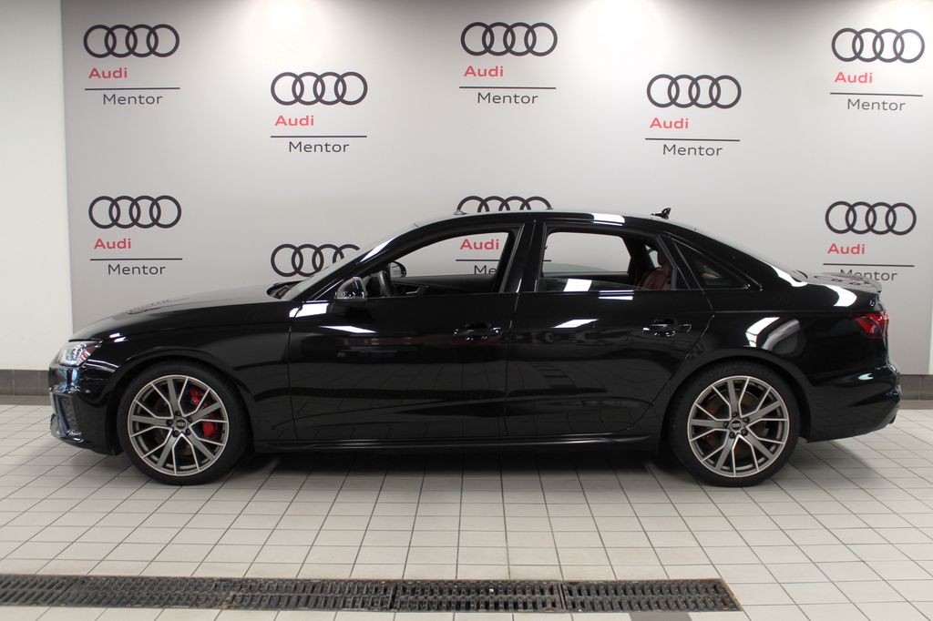 Thumbnail: 2023 Audi S4 - 3