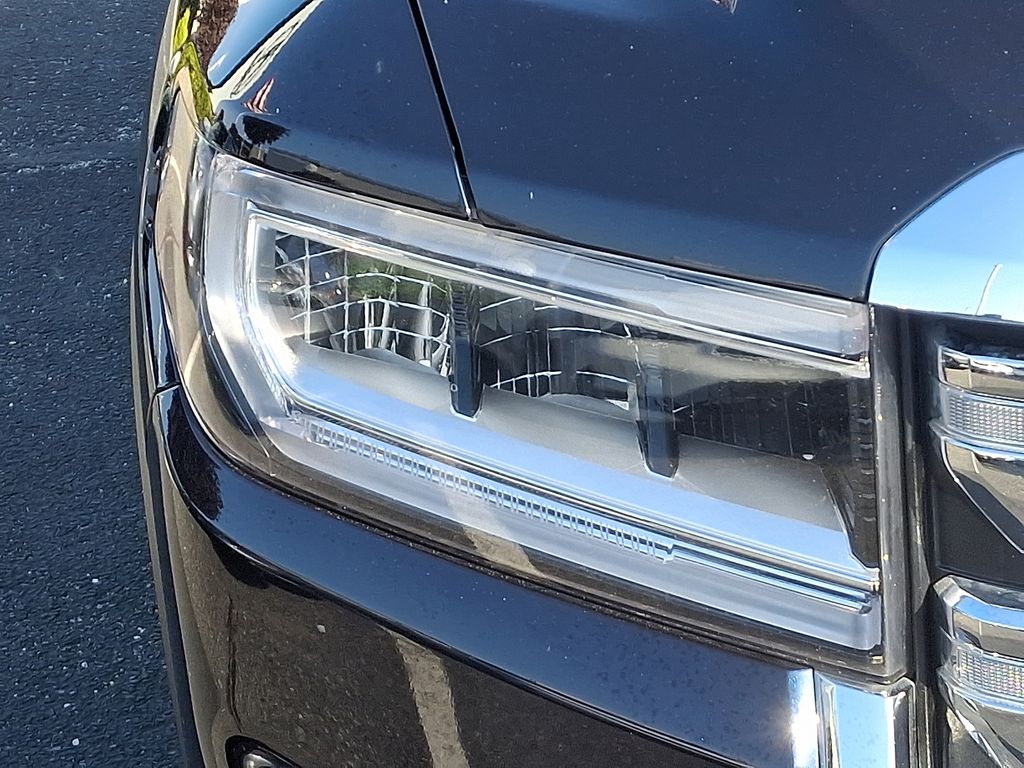 Thumbnail: 2022 GMC Acadia - 9