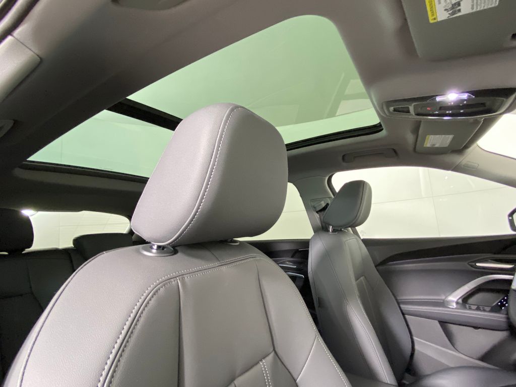 Thumbnail: 2025 Audi Q5 - 20