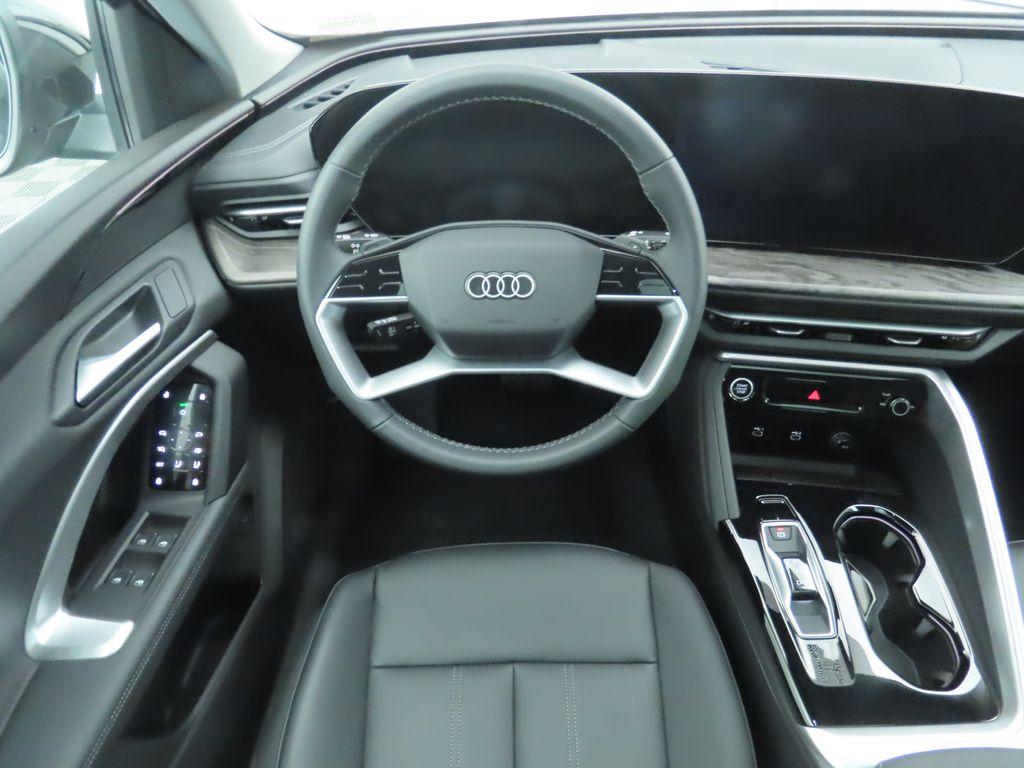 Thumbnail: 2025 Audi Q5 - 11