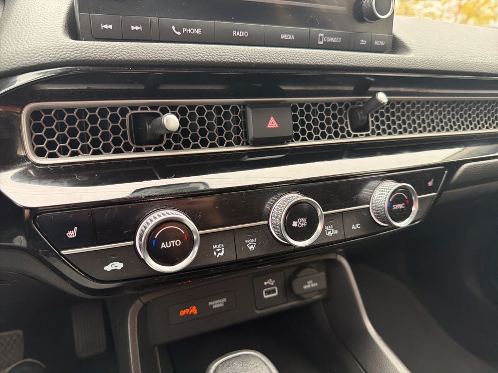 Thumbnail: 2022 Honda Civic - 32