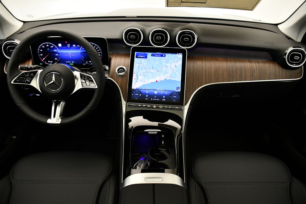 2025 Mercedes-Benz GLC 350 20