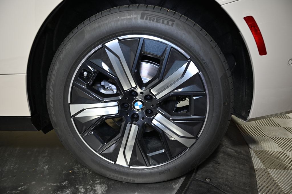 Thumbnail: 2026 BMW iX - 12